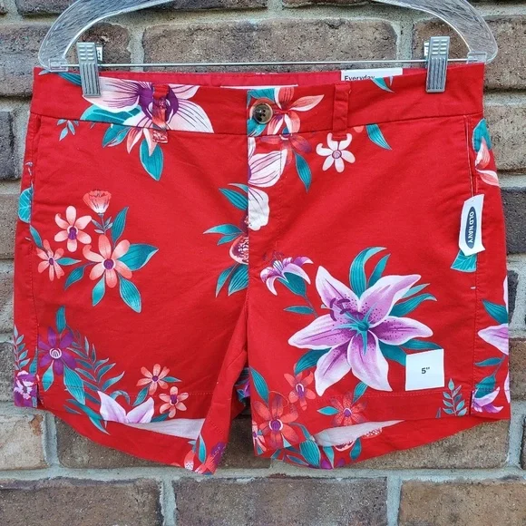 Old Navy Red Floral Shorts size 8 - Picture 2 of 7